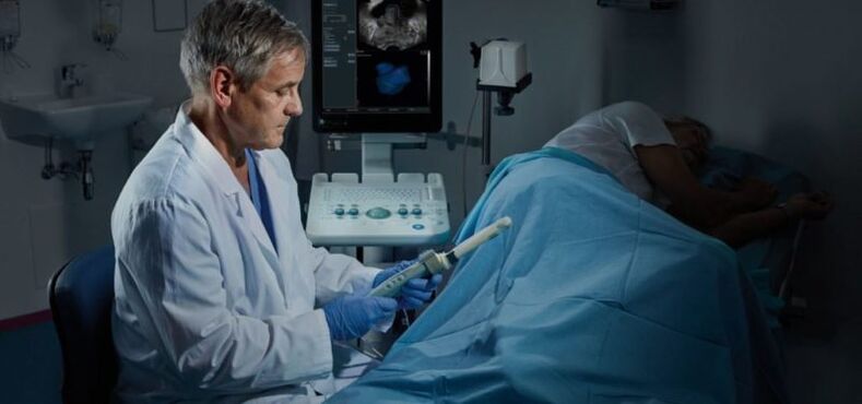 Die Ultraschalluntersuchung der Prostata durch das Rektum ist eine aussagekräftige Methode zur Diagnose einer Prostatitis